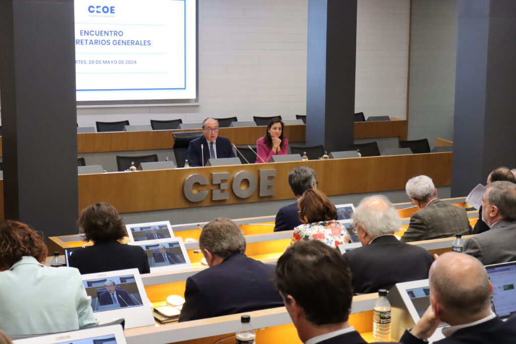 Continuamos nuestra presencia activa en la CEOE, participando en la reunión de Secretarios Generales 4 02 Foto EncuentroSSGG 28M