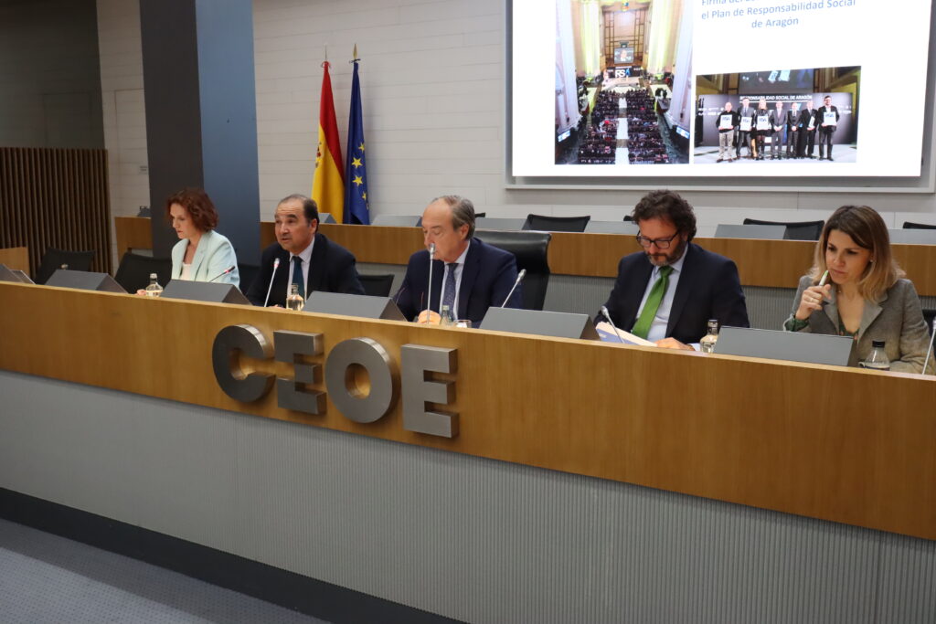 Continuamos nuestra presencia activa en la CEOE, participando en la reunión de Secretarios Generales 1 04 Foto EncuentroSSGG 28M