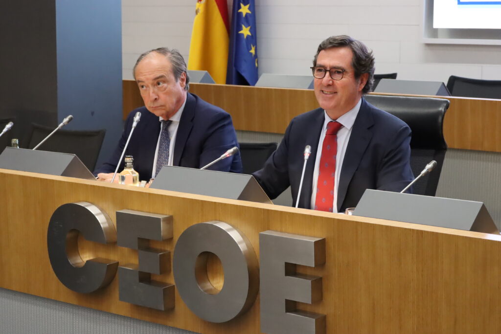 Continuamos nuestra presencia activa en la CEOE, participando en la reunión de Secretarios Generales 2 05 Foto EncuentroSSGG 28M