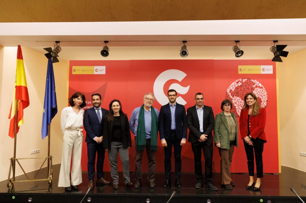Foto Grupo Actores AM Pecash Manana 56 1