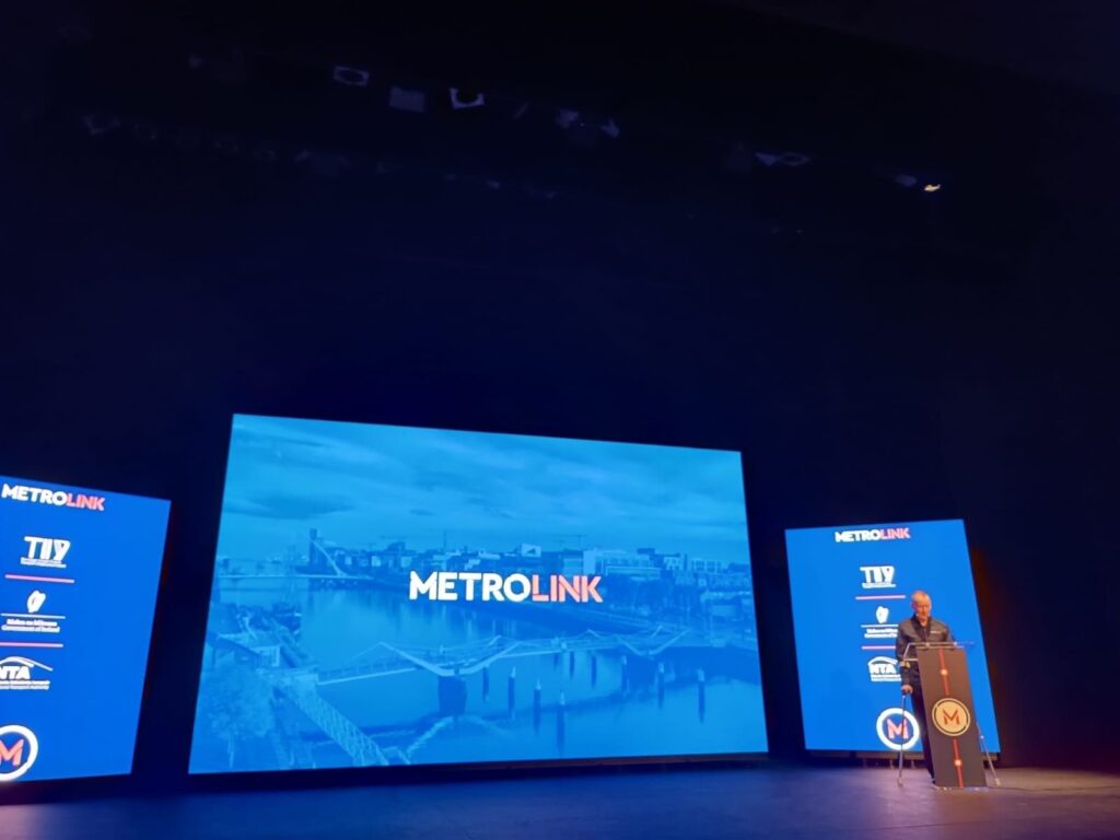 TECNIBERIA colabora con MetroLink en la presentación internacional del primer metro de Irlanda 2 1758782917839
