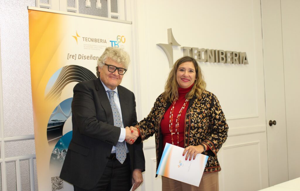Tecniberia y buildingSMART Spain acuerdan impulsar la transformación digital en la ingeniería española 1 FIRMA NOTA DE PRENSA 1