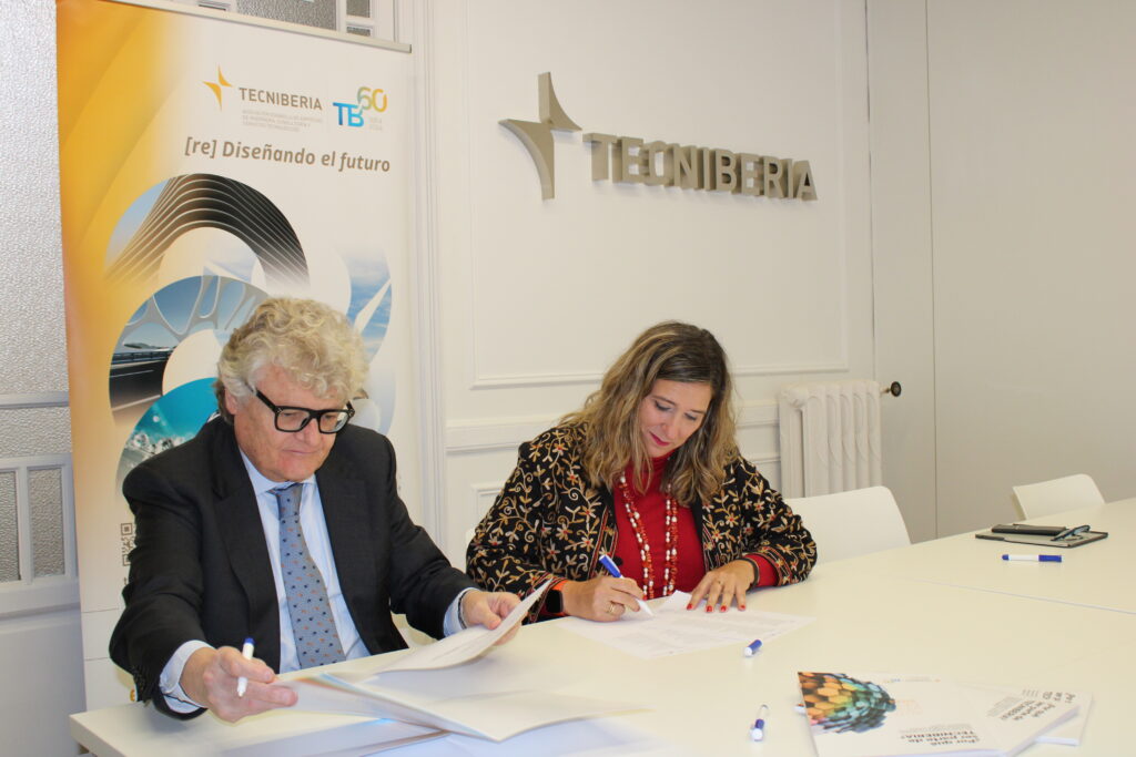 Tecniberia y buildingSMART Spain acuerdan impulsar la transformación digital en la ingeniería española 2 IMG 0961 1