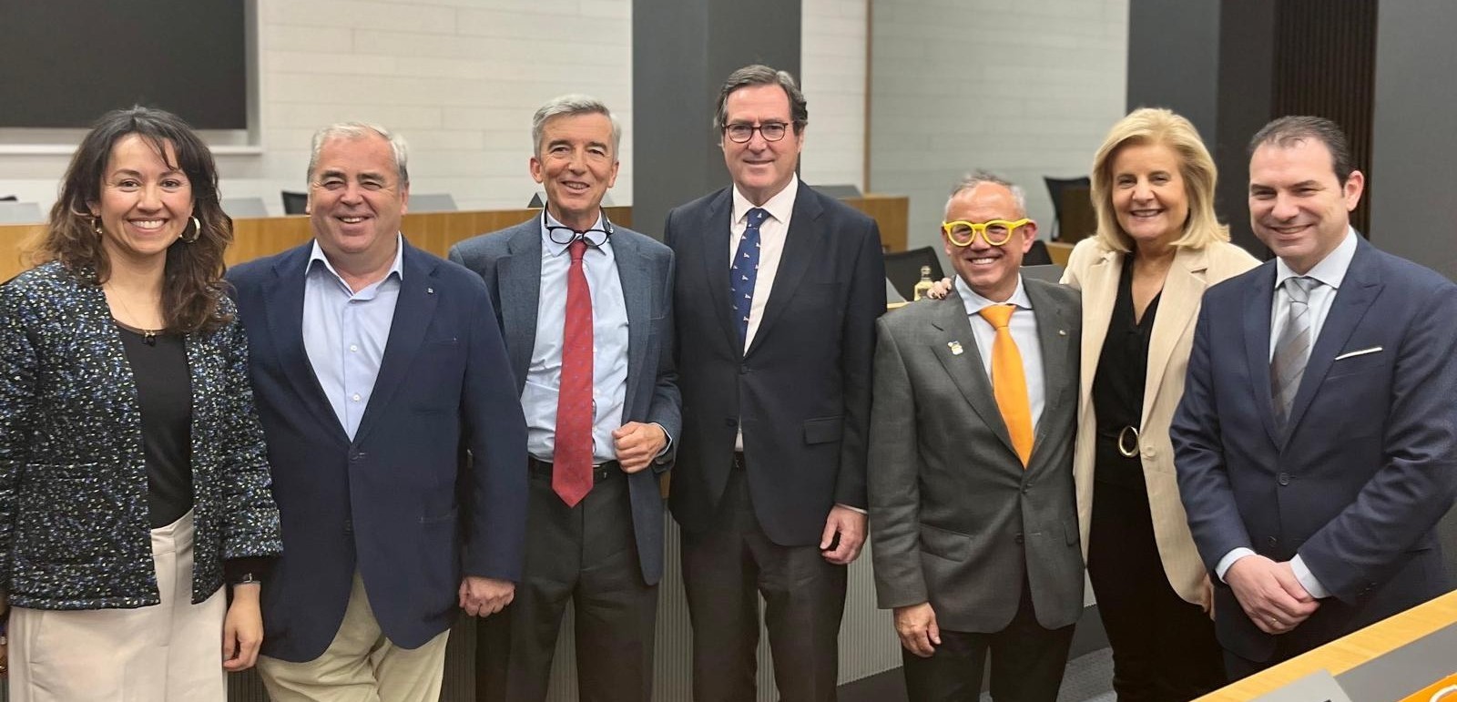 Reunion secretarios CEOE boletin 1