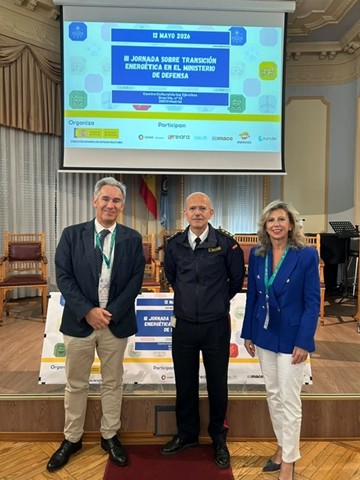 Tecniberia asiste a la "III Jornada sobre Transición Energética en el Ministerio de Defensa" 1 Foto familia