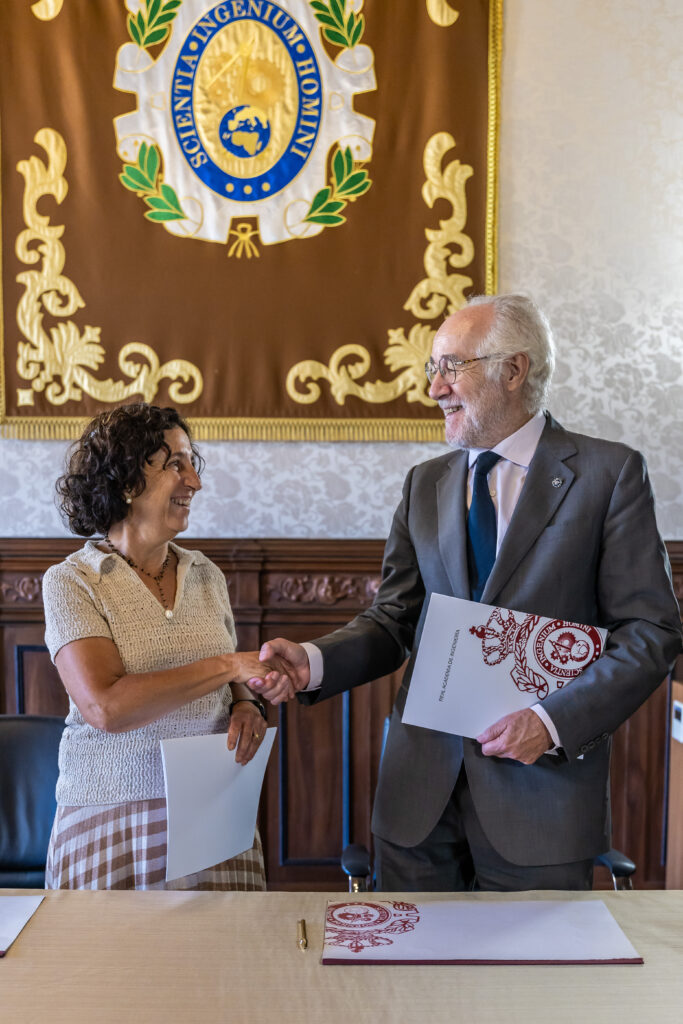 Tecniberia y la Real Academia de Ingeniería renuevan su acuerdo para fomentar las vocaciones STEM entre las estudiantes y dar mayor visibilidad a la mujer en la ingeniería 2 firma presidentes