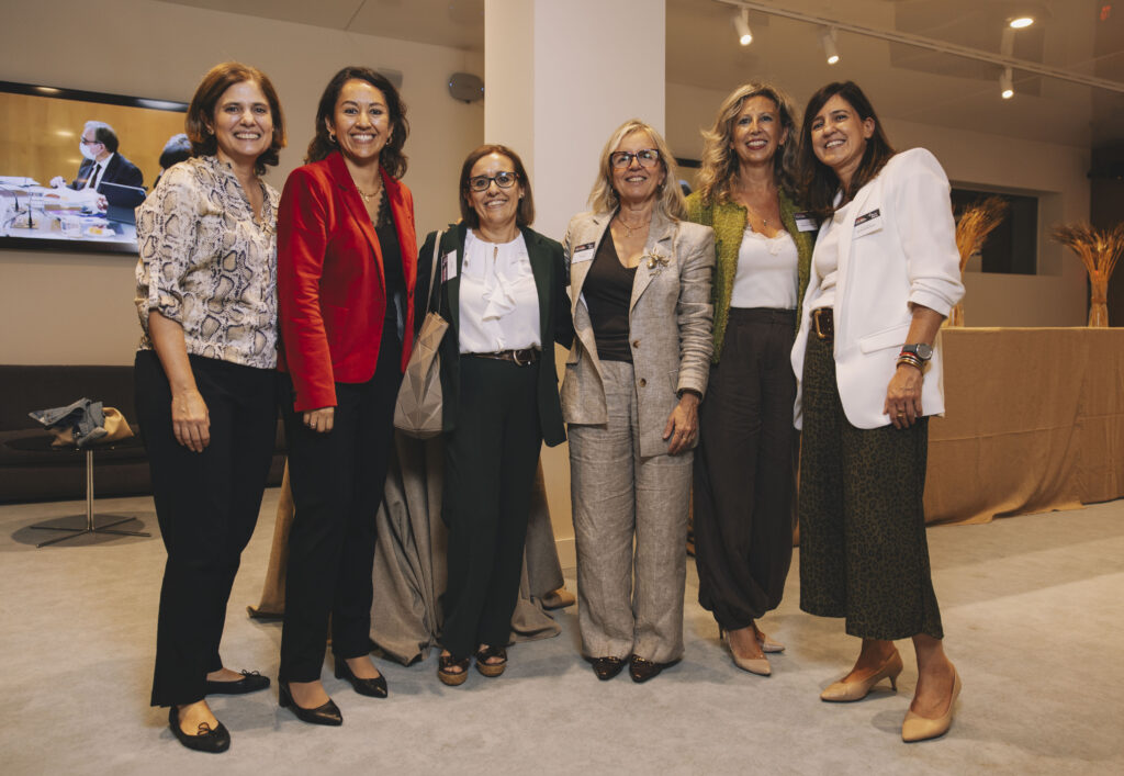 Tecniberia reúne a la ingeniería española en una exitosa jornada de puertas abiertas y networking 5 equipo